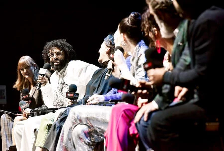 Кадры из сериала «Сквозь снег»