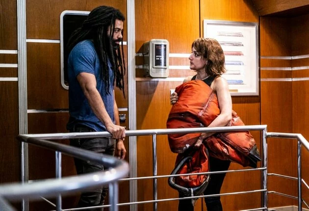 Кадры из сериала «Сквозь снег» 3 сезон